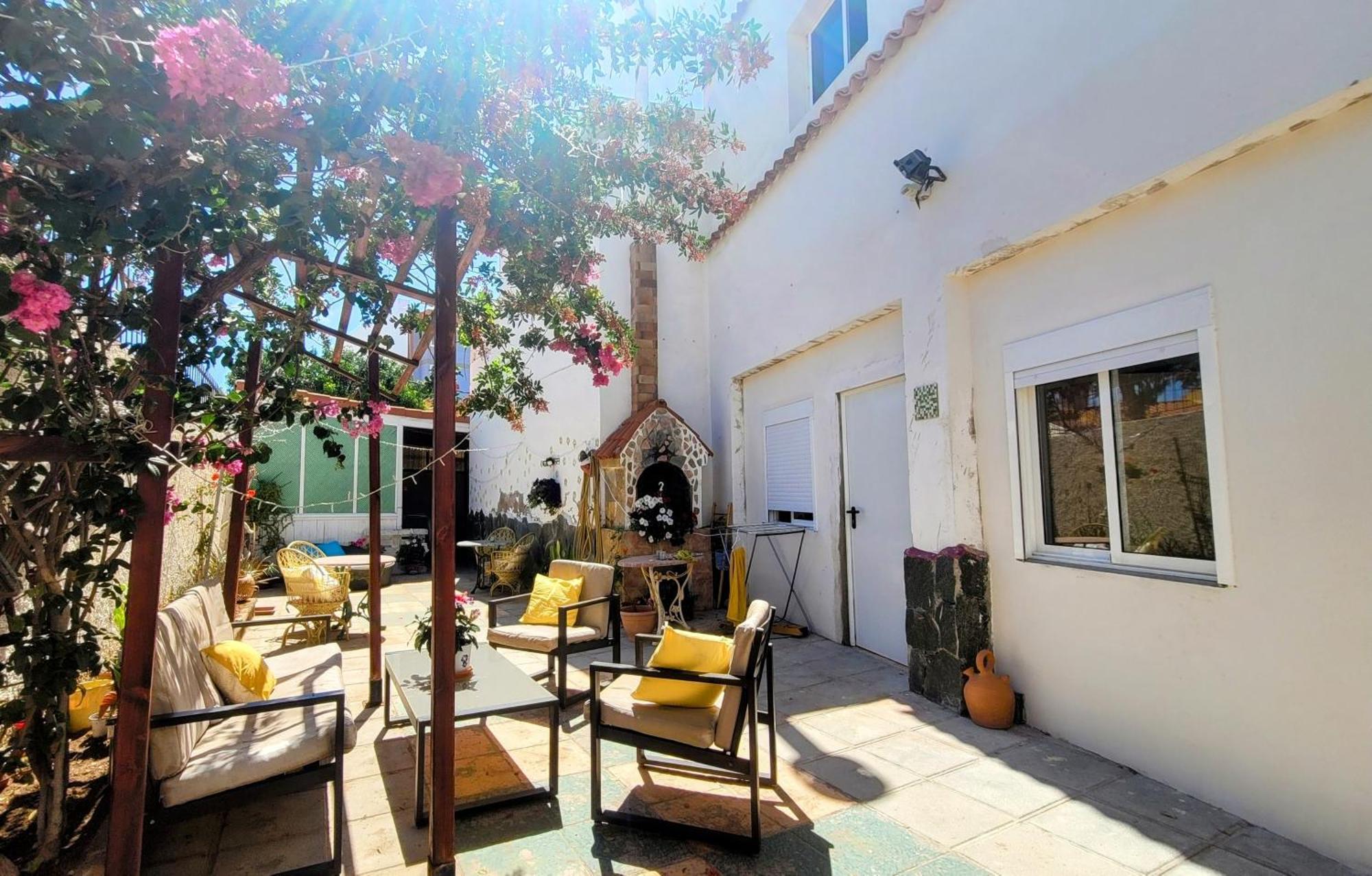 Eden Guesthouse Sardina Exterior foto