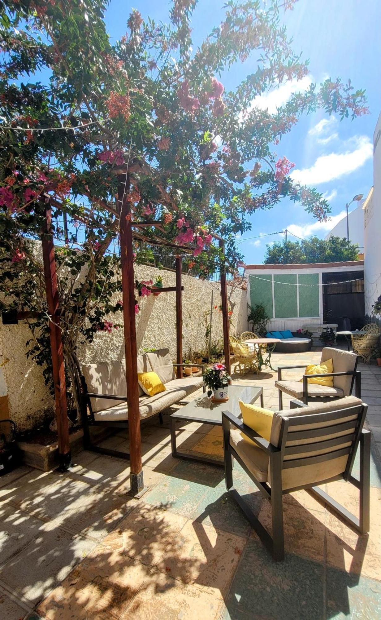 Eden Guesthouse Sardina Exterior foto